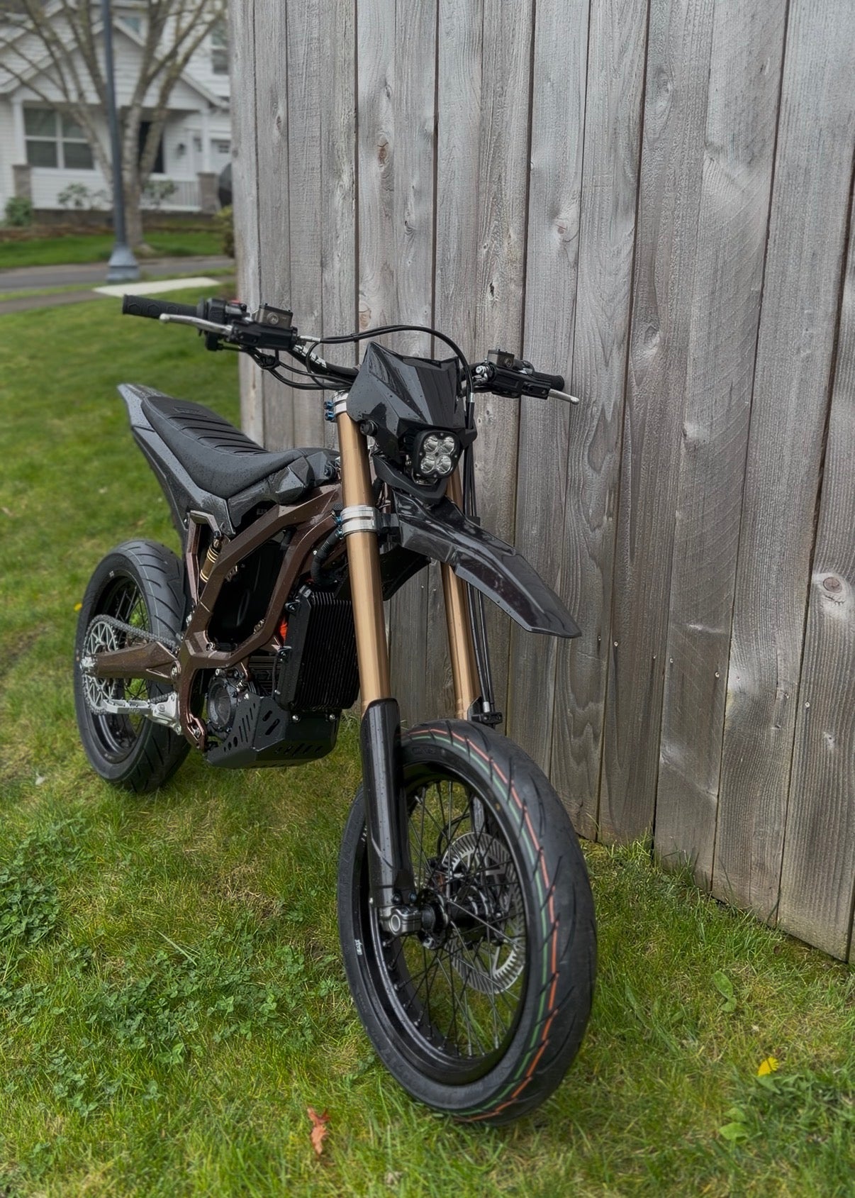 Ultra Bee Baja Light